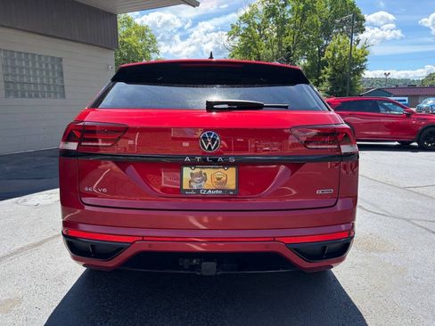 Used 2022 Volkswagen Atlas Cross Sport SEL R-Line AWD/4WD image 9