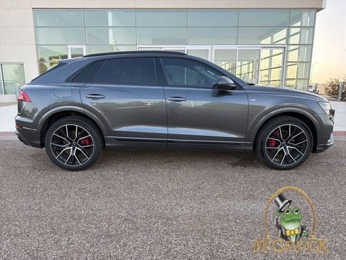Used 2021 Audi Q8 Premium Plus w/ Premium Plus Package image 3