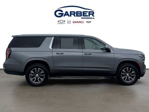 Certified 2022 Chevrolet Suburban LT w/ LT Signature Plus Package AWD/4WD image 6