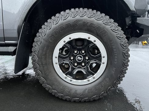 Used 2023 Ford Bronco Big Bend w/ Sasquatch Package image 10