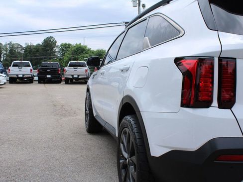 Used 2021 Kia Sorento EX w/ EX AWD X-Line Package image 10