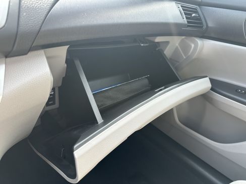 Used 2014 Honda Accord EX image 27