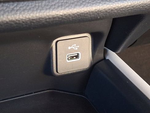 Certified 2023 Honda HR-V LX image 27