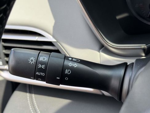 Certified 2025 Subaru Outback Limited XT AWD/4WD image 21