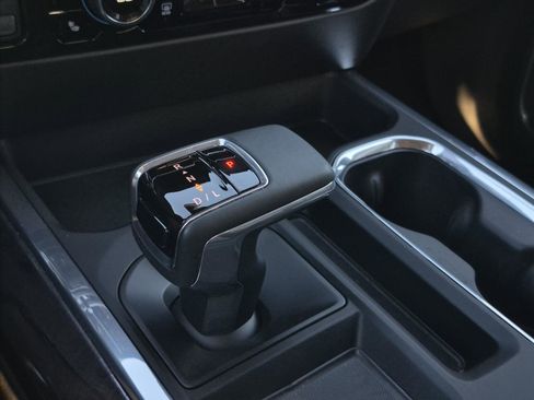 Used 2025 Chevrolet Silverado 1500 LTZ w/ Technology Package image 18