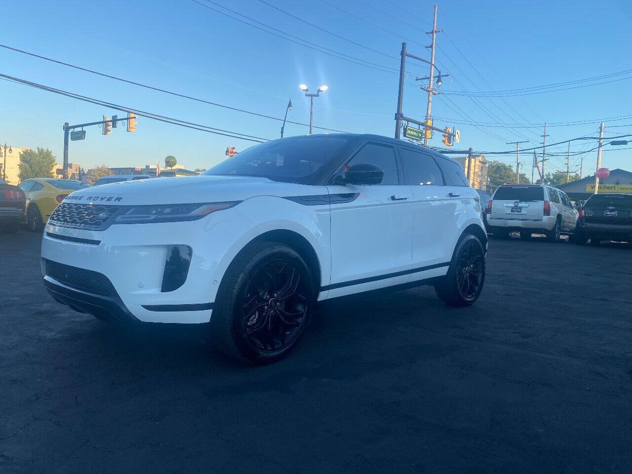 Used 2021 Land Rover Range Rover Evoque SE AWD/4WD image 3