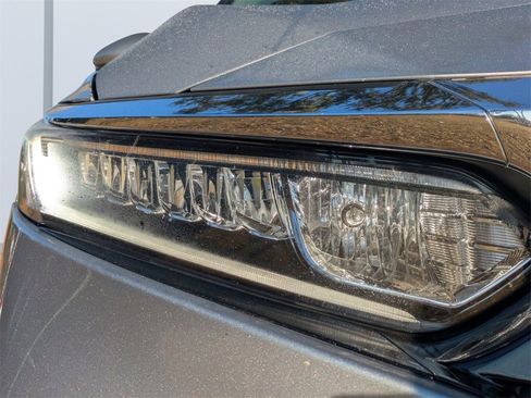 Used 2018 Honda Accord EX-L image 9