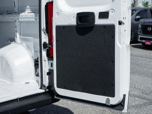 Used 2024 RAM ProMaster 2500 w/ Safety Group image 9