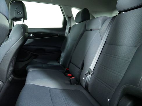 Used 2017 Kia Sorento LX w/ LX Convenience Package image 13