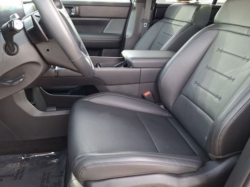 New 2025 Hyundai Santa Fe Calligraphy image 11