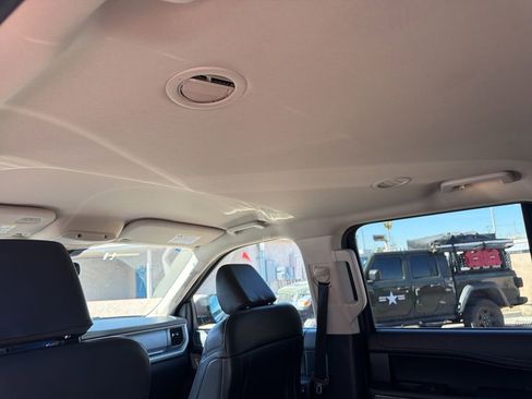 Used 2024 Ford Expedition Max XLT image 25