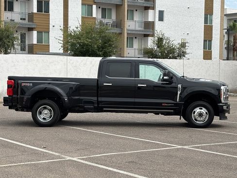 Used 2023 Ford F350 Limited w/ FX4 Off-Road Package AWD/4WD image 4