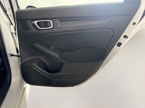 Used 2023 Honda Civic Sport image 28