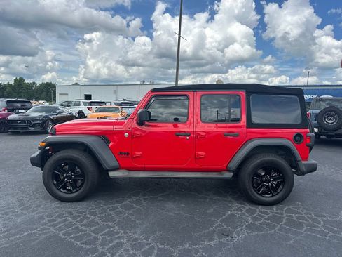 Used 2019 Jeep Wrangler Unlimited Sport AWD/4WD image 4