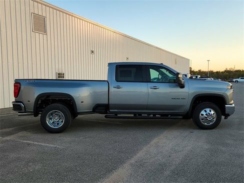New 2026 Chevrolet Silverado 3500 LT w/ Safety Package image 5
