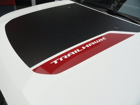 Used 2023 Jeep Compass Trailhawk AWD/4WD image 8