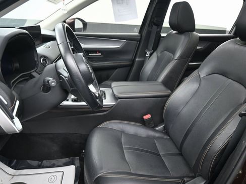 Used 2024 MAZDA CX-90 Plug-In Hybrid w/ Premium Pkg image 27