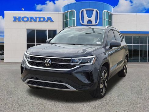 Used 2024 Volkswagen Taos SEL AWD/4WD image 25