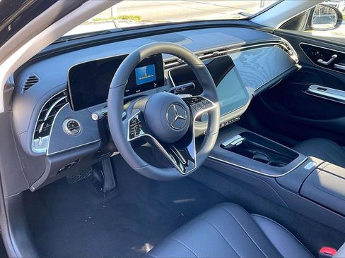 New 2026 Mercedes-Benz E 350 4MATIC Sedan image 6