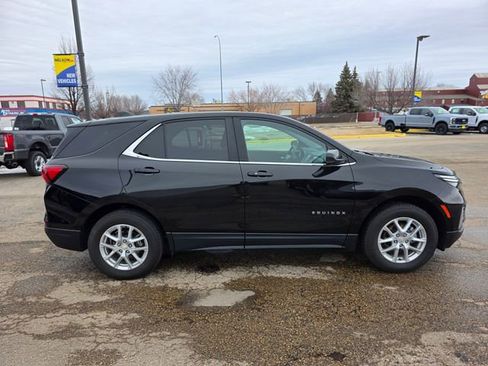 Used 2023 Chevrolet Equinox LT w/ Driver Convenience Package AWD/4WD image 8