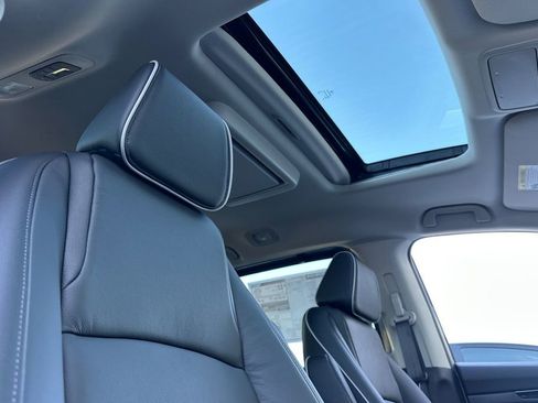 New 2026 Honda Odyssey Touring image 21