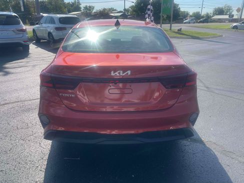 Used 2023 Kia Forte LXS w/ LXS Technology Package FWD image 6