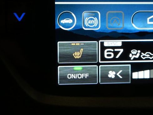 Used 2025 Subaru Forester Limited image 33