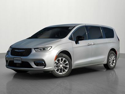 New 2026 Chrysler Pacifica Select