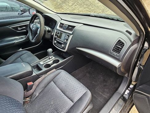 Used 2016 Nissan Altima 2.5 SV w/ Convenience Package image 5