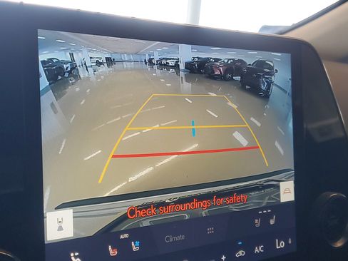 Used 2024 Lexus NX 250 FWD image 32