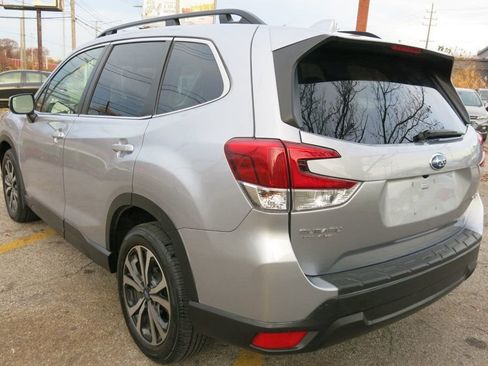 Used 2023 Subaru Forester Limited image 3
