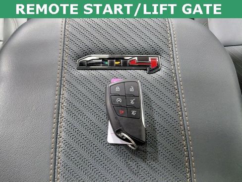 Used 2025 GMC Yukon AT4 w/ LPO, Floor Liner Package image 9