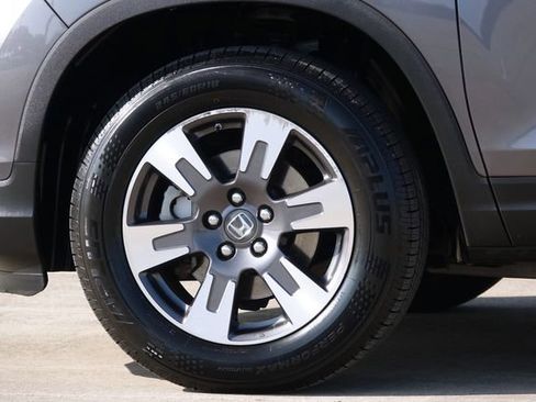 Used 2018 Honda Ridgeline RTL-E image 39