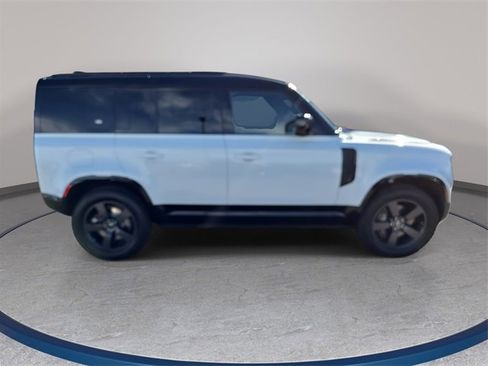 Certified 2021 Land Rover Defender 110 X-Dynamic SE image 5