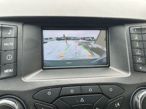 Used 2017 Ford Edge SE image 23