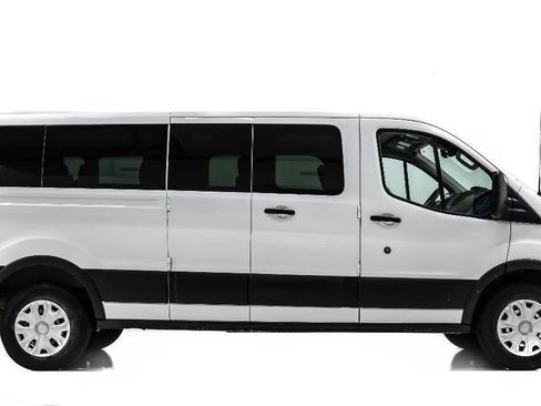 Used 2015 Ford Transit 350 XLT RWD image 5