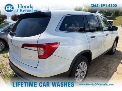 Used 2019 Honda Pilot LX image 2