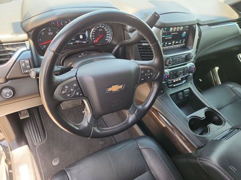 Used 2019 Chevrolet Tahoe LT w/ Luxury Package AWD/4WD image 10