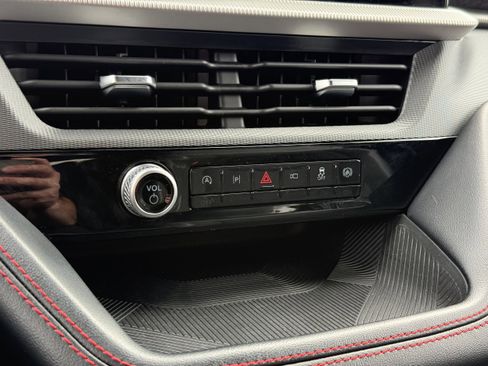 Used 2025 Ford Explorer ST-Line RWD image 18