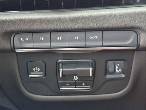 New 2026 Cadillac Escalade Luxury AWD/4WD image 32
