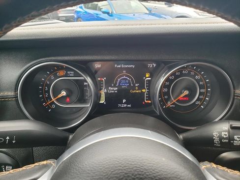 Used 2023 Jeep Wrangler Unlimited Sahara AWD/4WD image 21