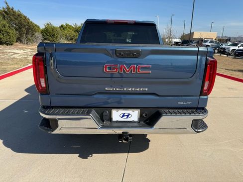 Used 2024 GMC Sierra 1500 SLT image 6