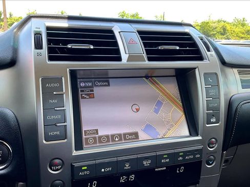 Used 2020 Lexus GX 460 Premium w/ Premium Package AWD/4WD image 34