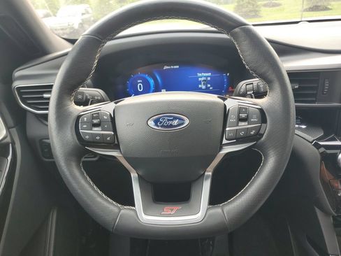 Used 2023 Ford Explorer ST w/ Equipment Group 401A AWD/4WD image 29