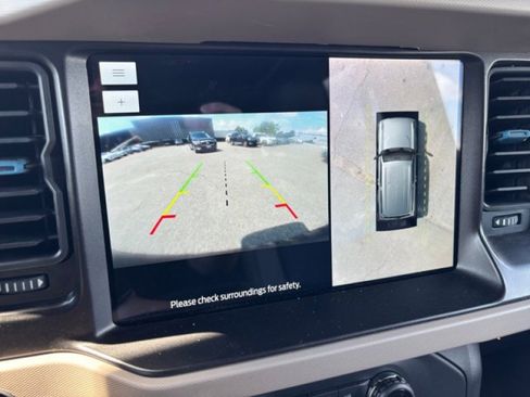 Used 2023 Ford Bronco Wildtrak image 16