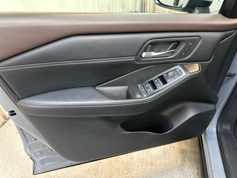 Certified 2022 Nissan Rogue SL w/ SL Premium Package image 27