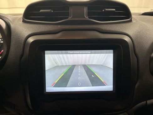 Used 2018 Jeep Renegade Trailhawk image 15