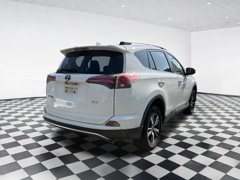 Used 2016 Toyota RAV4 XLE FWD image 4