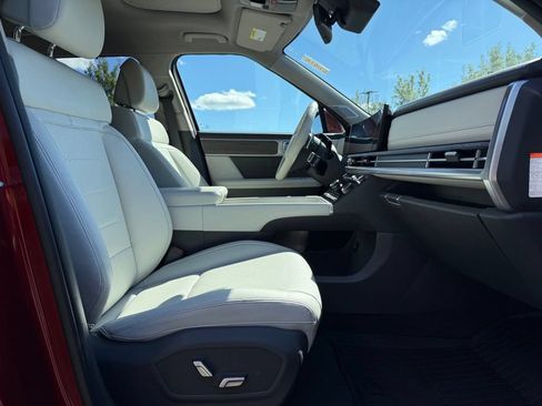 Used 2024 Hyundai Santa Fe Limited AWD/4WD image 20