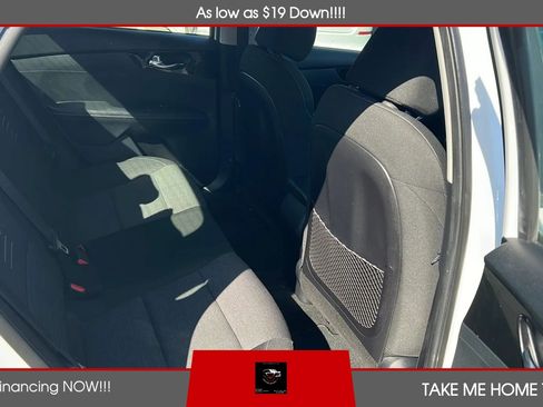 Used 2019 Kia Forte S w/ S Premium Package FWD image 10